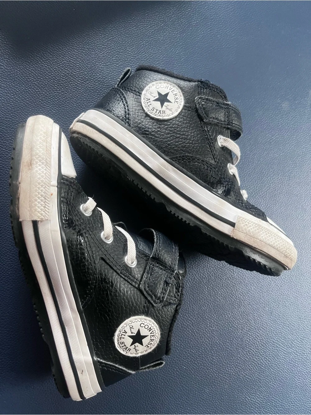 Converse kids style white